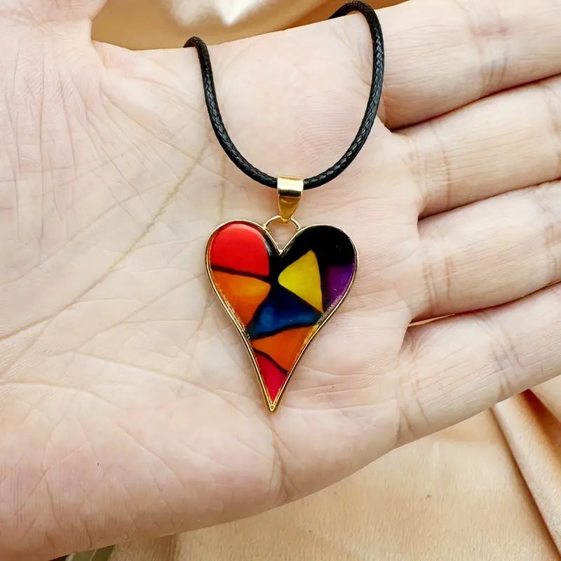 1 collier pendentif cœur coloré exquis et élégant