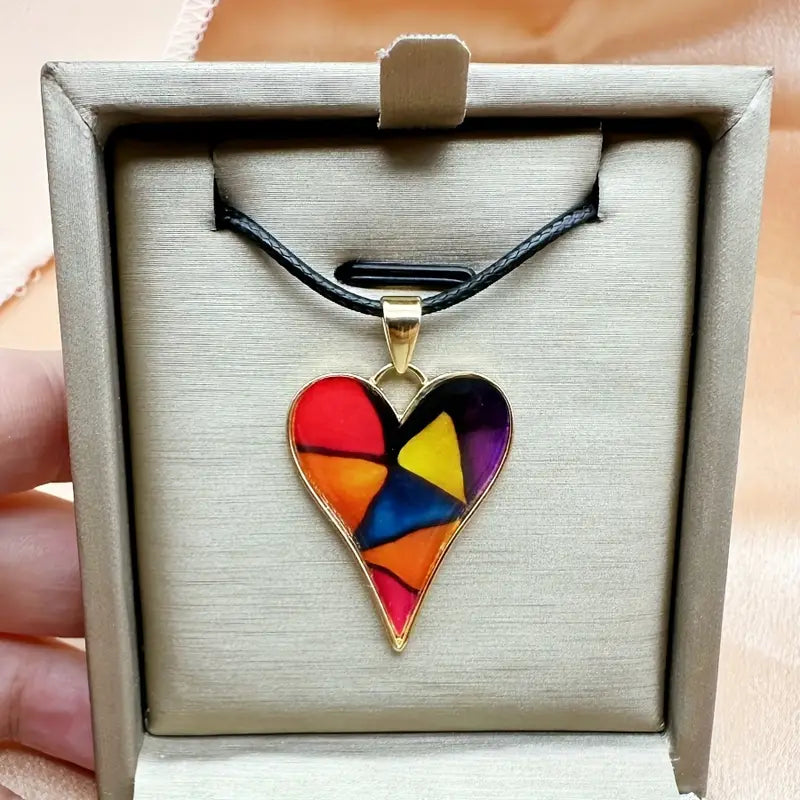 1 collier pendentif cœur coloré exquis et élégant